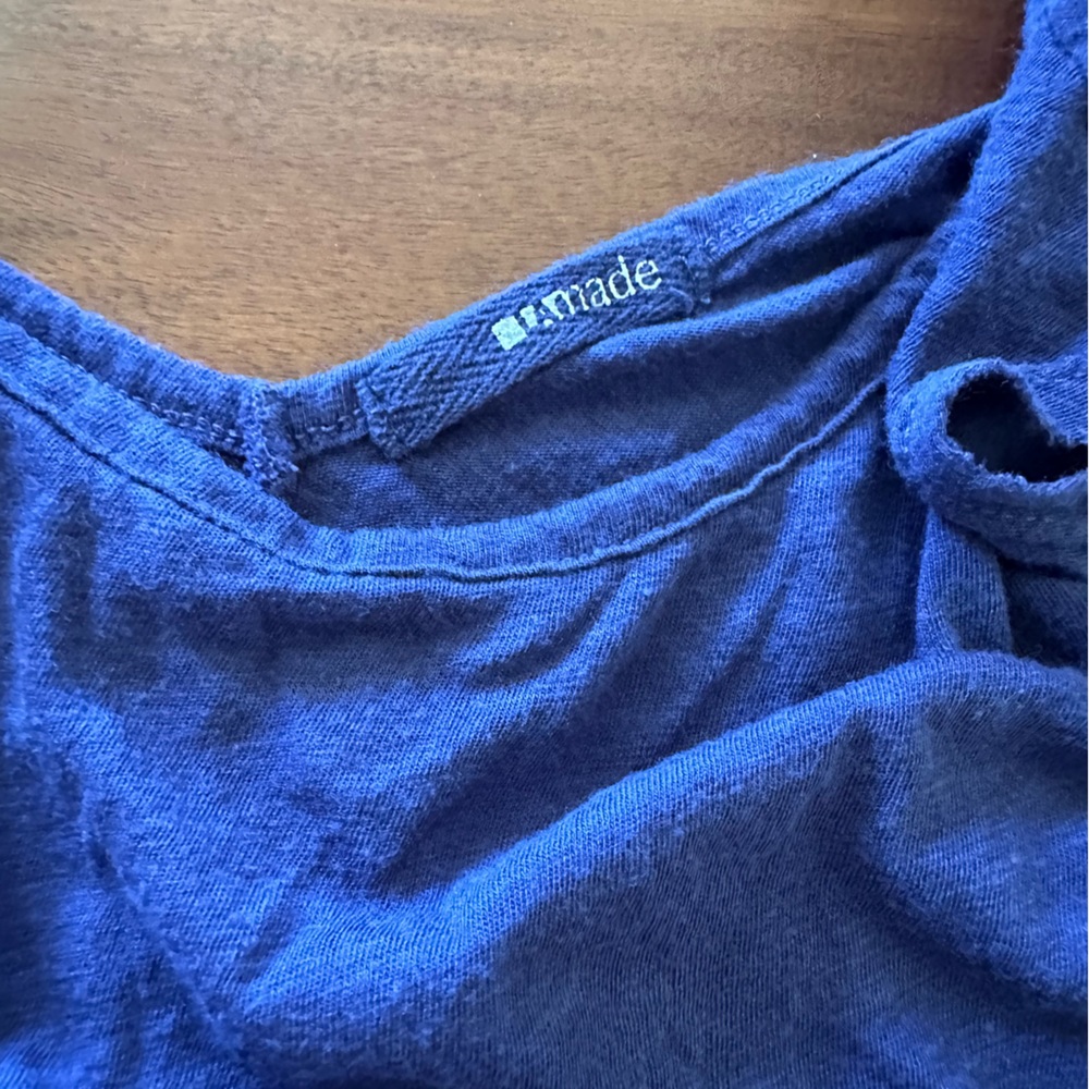 LA Made blue tee with V back - size XS - Picture 3 of 4